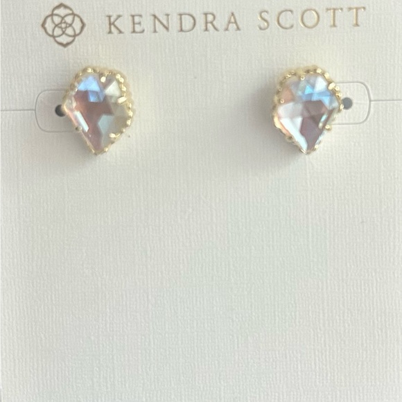 NWT Kendra Scott 
 Earrings - Picture 1 of 2